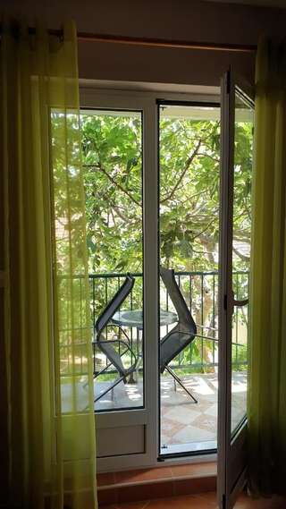 Апартаменты LAV Apartments Херцег-Нови Апартаменты-студио с балконом, вид на море (для 2 взрослых)-6