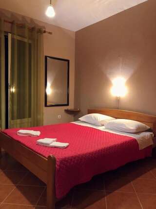 Апартаменты LAV Apartments Херцег-Нови Апартаменты-студио с балконом, вид на море (для 2 взрослых)-10