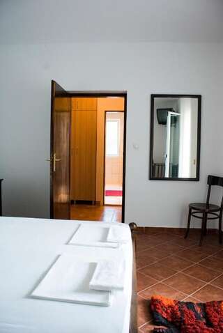 Апартаменты LAV Apartments Херцег-Нови Апартаменты с 1 спальней, террасой и видом на море-13